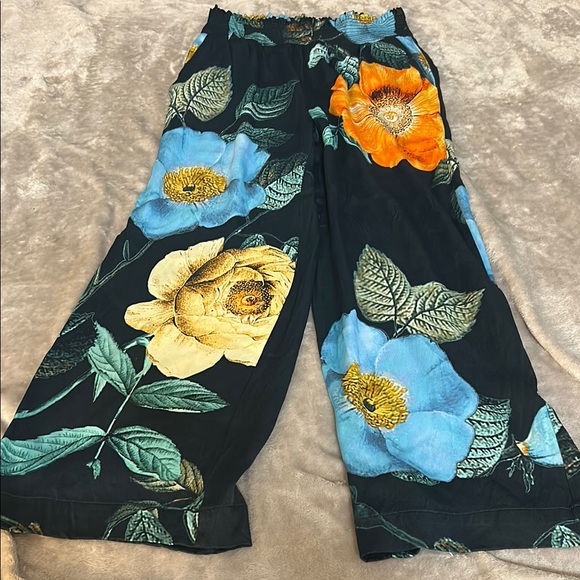 Anthropologie Pants - Maeve/anthro saria smocked floral wide leg pants